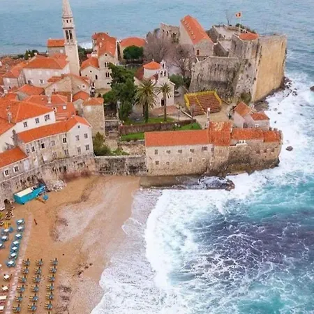 Old Town 6 בודווה